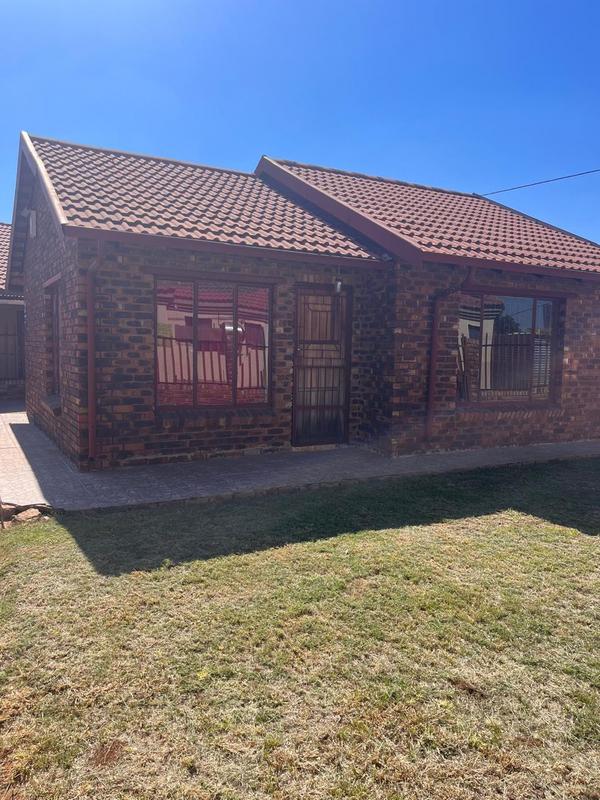 2 Bedroom Property for Sale in Mmabatho Unit 15 North West